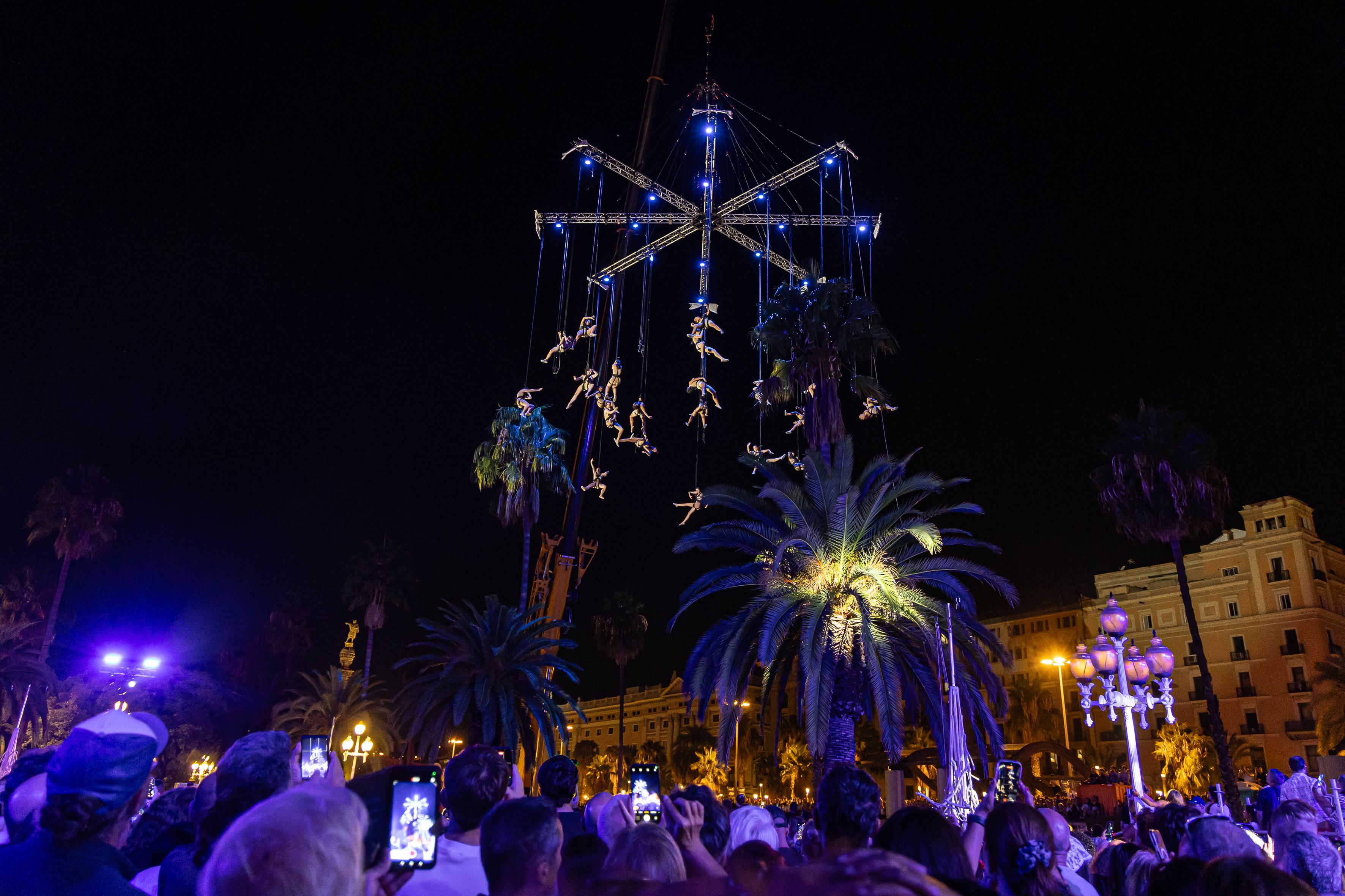 La Fura dels Baus porta el seu univers escènic a les festes de la Mercè. © Àngel Bravo