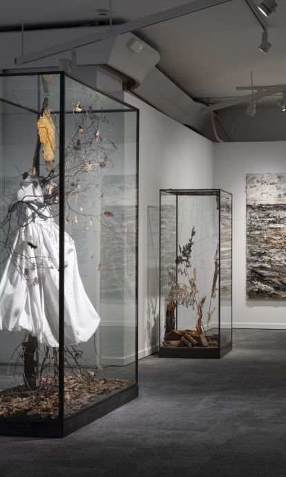 La mostra 'La vida secreta de les plantes. Anselm Kiefer a la Col·lecció Grothe, a La Pedrera' es pot visitar a La Pedrera fins al 24 de gener. © La Pedrera La mostra 'La vida secreta de les plantes. Anselm Kiefer a la Col·lecció Grothe, a La Pedrera' es pot visitar a La Pedrera fins al 24 de gener. © La Pedrera