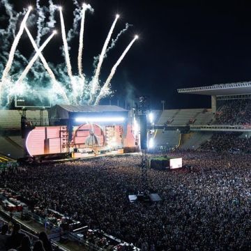 Oques Grasses al seu primer concert a l'Estadi Olímpic Oques Grasses al seu primer concert a l'Estadi Olímpic