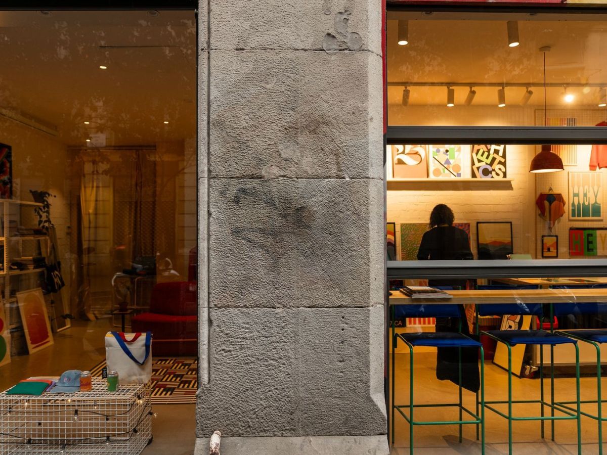 Façana d’un comerç barceloní. © Lucas Amillano Façana d’un comerç barceloní. © Lucas Amillano