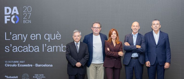 Marcos Ugarte (Grup PHAROS), Aleix Valls (WeArtificial), Elena Busquets (The New Barcelona Post), Xavier Comerma (Banc Sabadell) i Benito Reales (Banc Sabadell) © Àngel Bravo Marcos Ugarte (Grup PHAROS), Aleix Valls (WeArtificial), Elena Busquets (The New Barcelona Post), Xavier Comerma (Banc Sabadell) i Benito Reales (Banc Sabadell) © Àngel Bravo