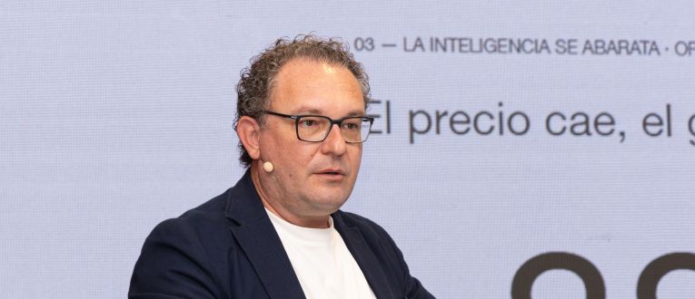 Aleix Valls, CEO de WeAI, ha alertat que el principal fre a l’adopció de la IA és el lideratge empresarial, no la tecnologia © Àngel Bravo Aleix Valls, CEO de WeAI, ha alertat que el principal fre a l’adopció de la IA és el lideratge empresarial, no la tecnologia © Àngel Bravo