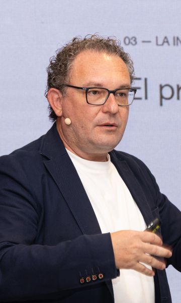 Aleix Valls, CEO de WeAI, ha alertat que el principal fre a l’adopció de la IA és el lideratge empresarial, no la tecnologia © Àngel Bravo Aleix Valls, CEO de WeAI, ha alertat que el principal fre a l’adopció de la IA és el lideratge empresarial, no la tecnologia © Àngel Bravo