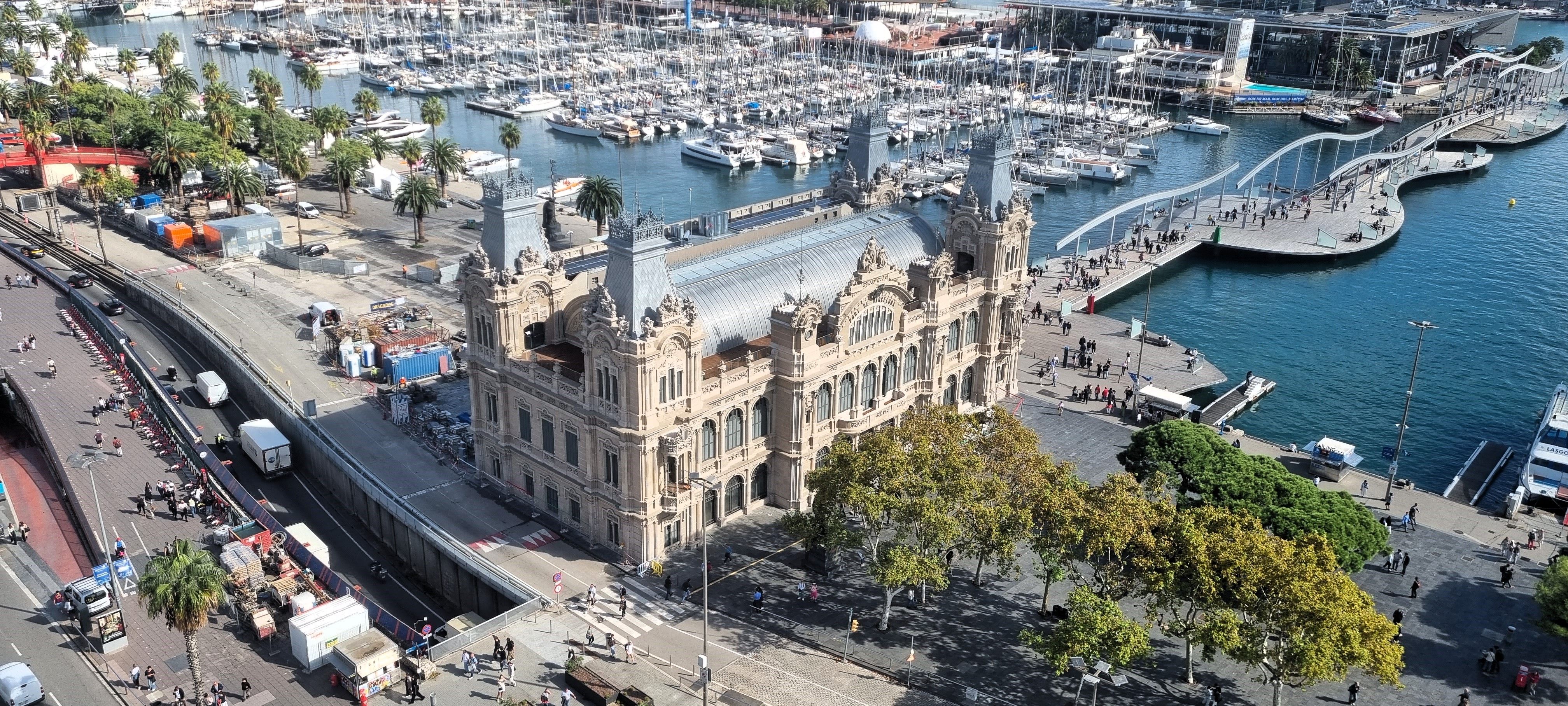 La seu històrica del Port de Barcelona pràcticament enllestida- Aquest estiu el port es va fer amb el 40% de la Terminal Intermodal de Navarra, al costat de l’aeroport de Pamplona © Javier Ortega Figueiral