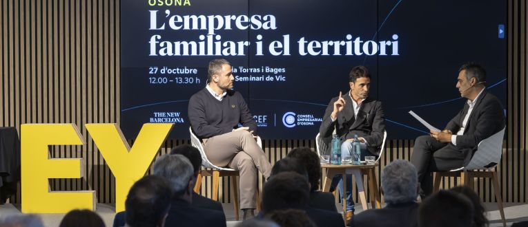 Francesc Giné, director general de Grup Gepork, i Julià Ferrer, director general de Frigorífics Ferrer, protagonitzen la primera sessió del cicle 'En Clau Familiar'. © Marc Llibre Francesc Giné, director general de Grup Gepork, i Julià Ferrer, director general de Frigorífics Ferrer, protagonitzen la primera sessió del cicle 'En Clau Familiar'. © Marc Llibre