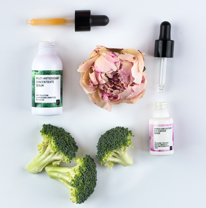 contorno de ojos freshly cosmetics