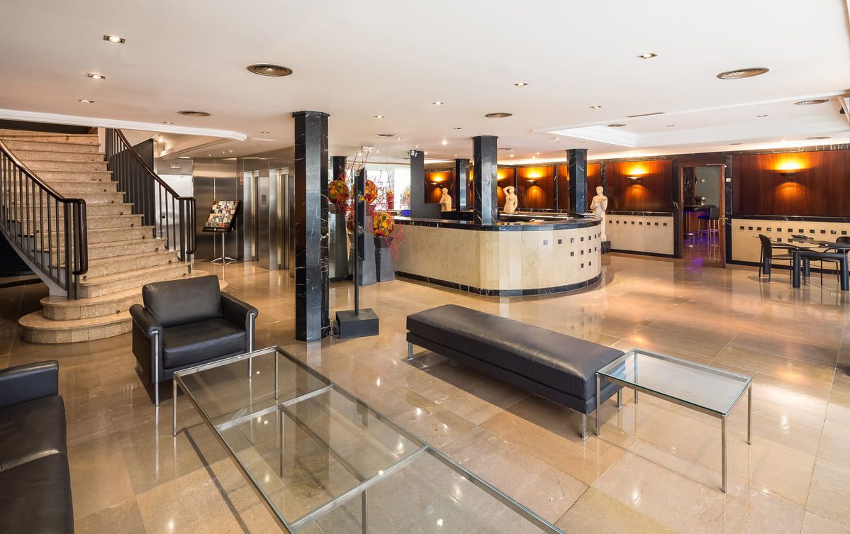 Hotel Derby carrer Loreto