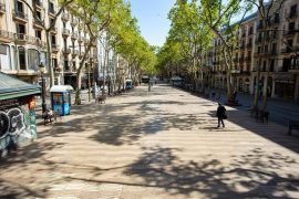 Carrer de la Rambla gairebé buit