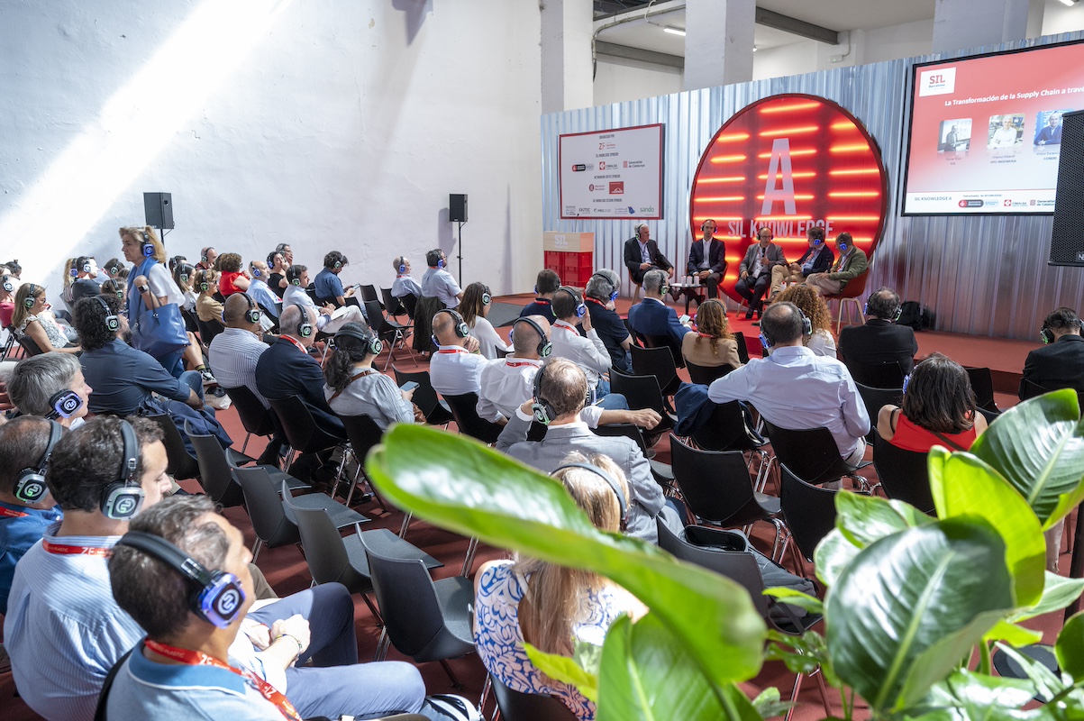 Conferencia en el SIL de Barcelona.
