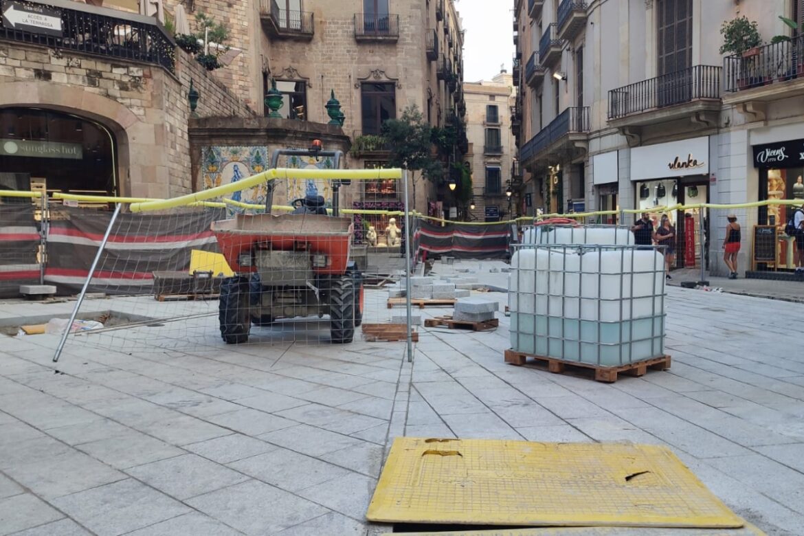 Obras en Portal de l'Àngel por Anna Badia.