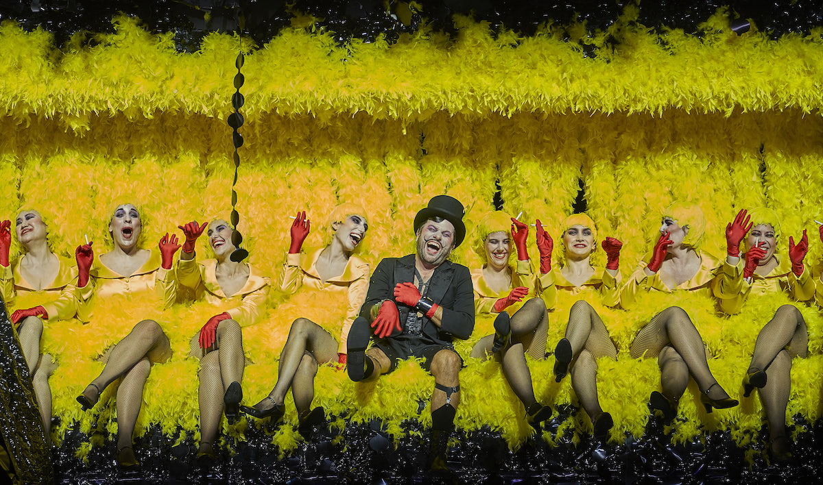 Una escena de l'òpera 'La guineueta astuta' al Liceu