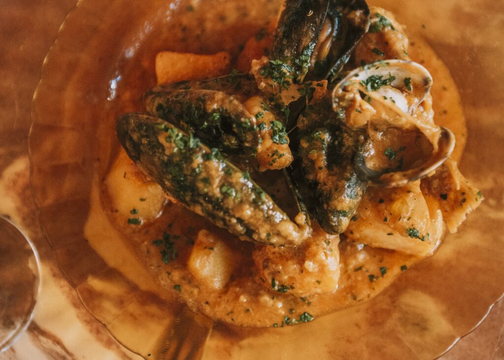 Una ración del Suquet del Pescador.