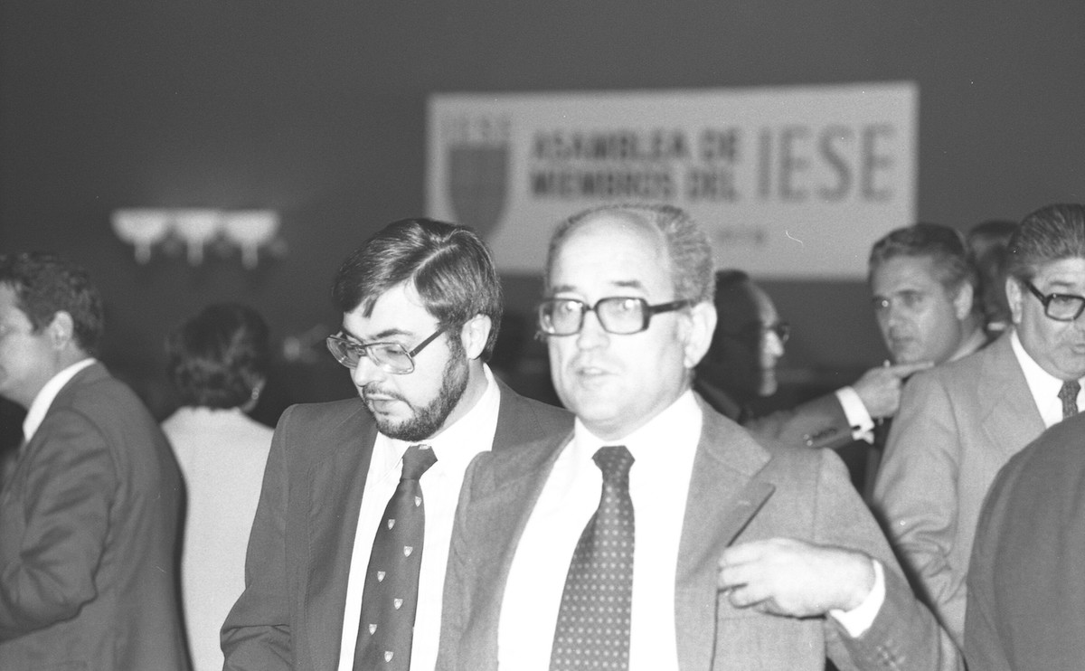 1978, reunión de IESE en el Salón Catalunya del Hotel. El Sofia fue posiblemente el primer gran hotel moderno de la ciudad