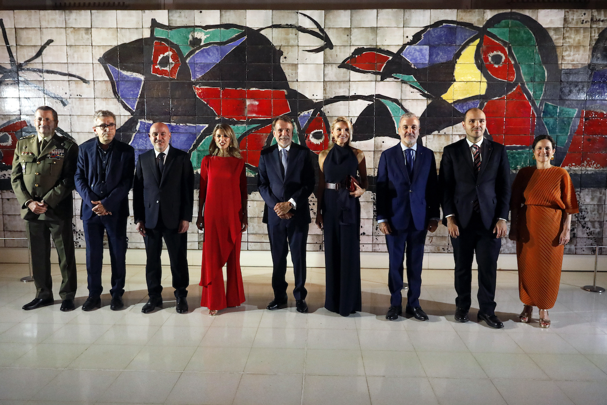 Autoridades en la cena literaria del MNAC
