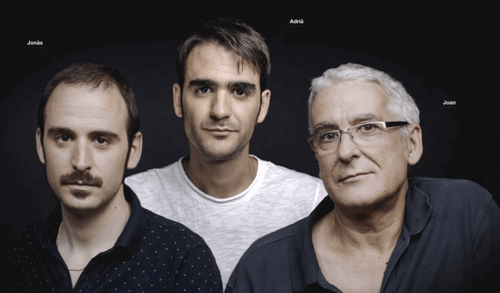 Pare i fills, fundadors de Verkami