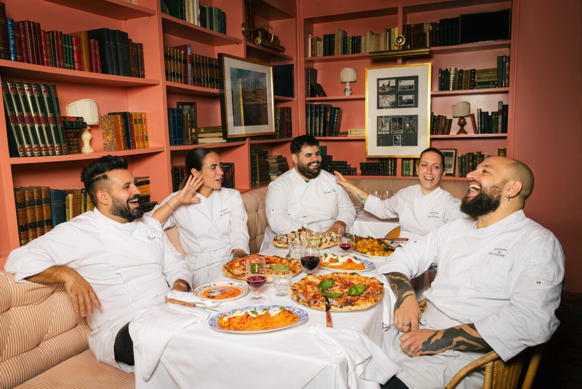 Equip de xefs del nou Circolo Popolare.