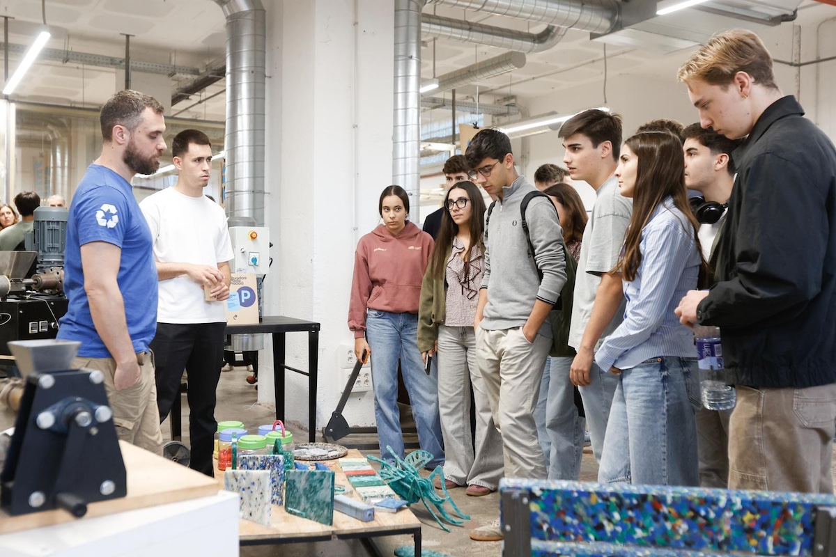 Jóvenes en el BAC de Barcelona