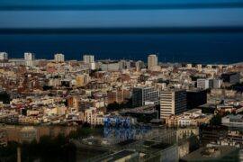 Vista panorámica de Barcelona desde una oficina de Poblenou. © Laura Guerrero