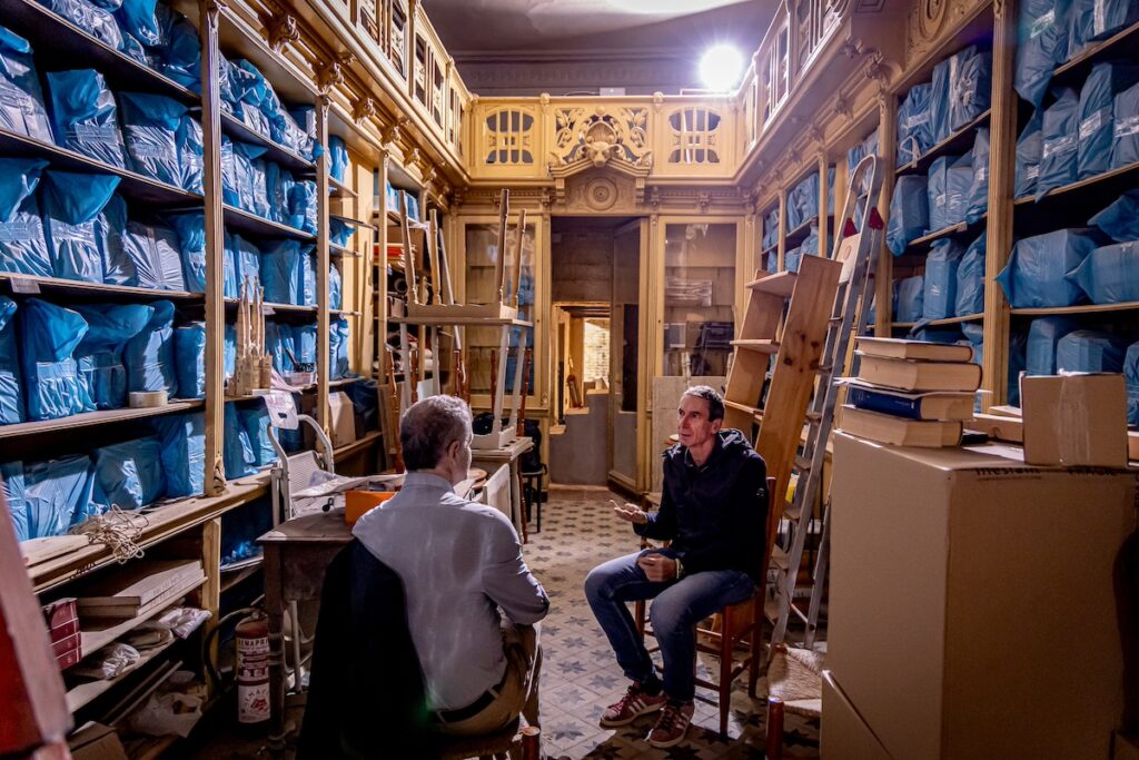 La Llibreria Sant Jordi antes de su reapertura. © Àngel Bravo