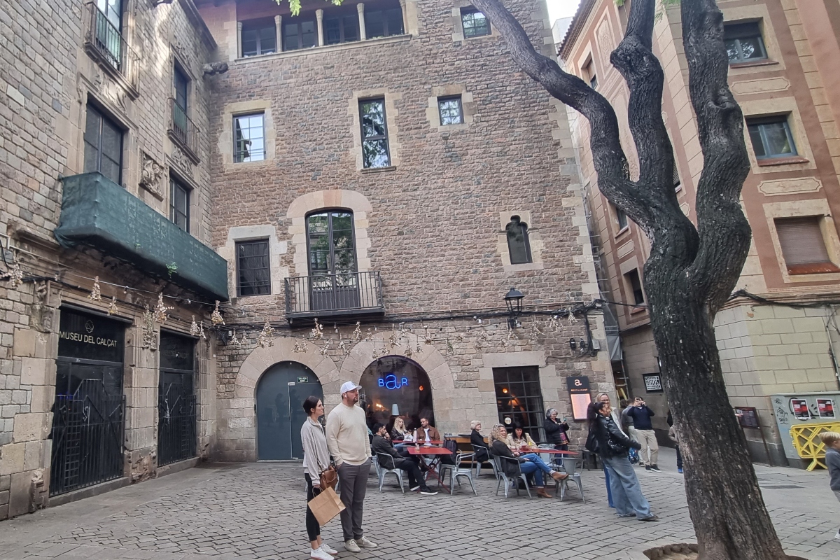 La plaza de Sant Felip Neri de Barcelona, por Javier Ortega Figueiral
