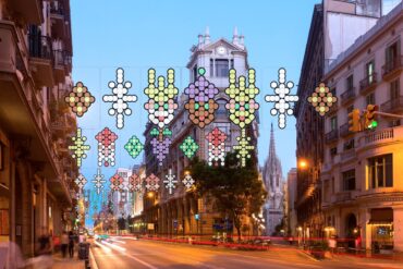 Las nuevas luces de Navidad de Via Laietana.