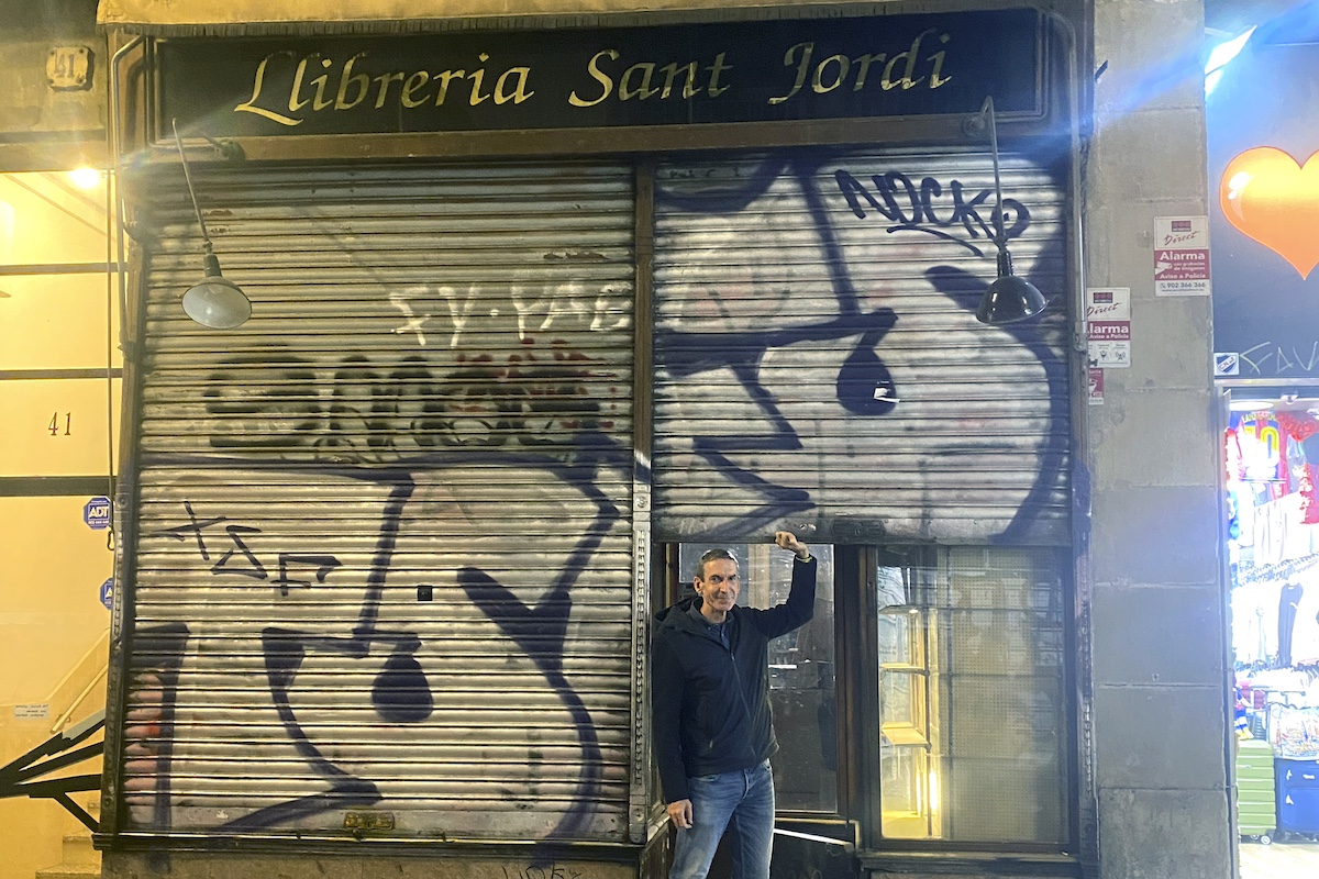 Rafa Serra en la Llibreria Sant Jordi por Àngel Bravo