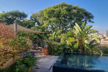 El terrado-Rooftop del Hotel Neri, por Javier Ortega Figueiral