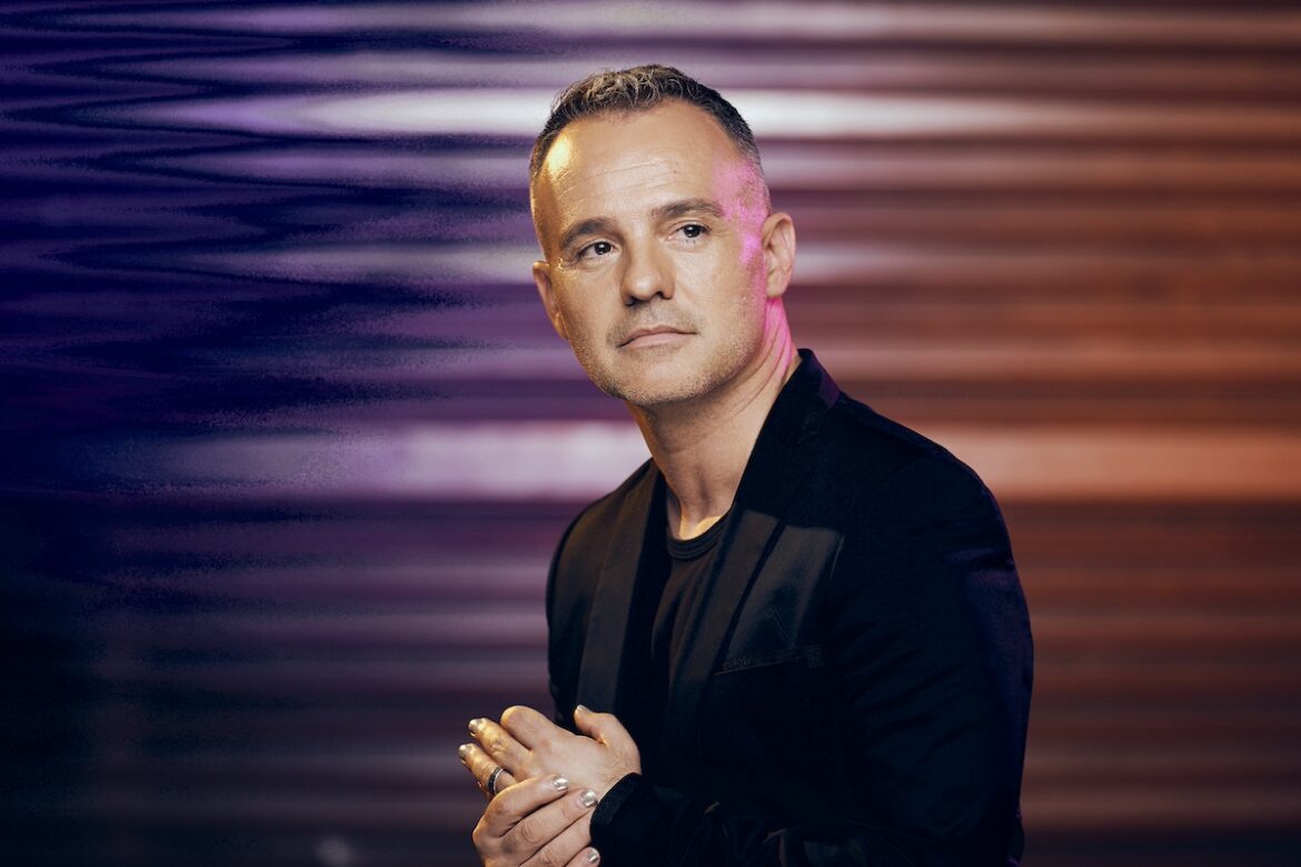 Daniel Anglès dirige 'Germans de Sang'. © David Ruano