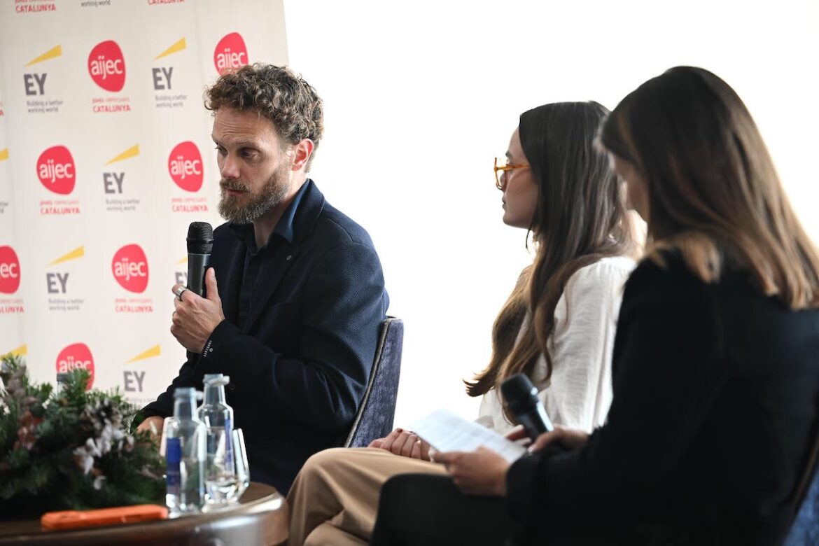 David Jordan, cofundador de Wizard Partners, durant el Dinar de Futur d'AIJEC.