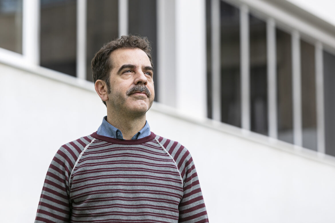 Eduard Escoffet, poeta i director de la Institució de les Lletres Catalanes. © Marc Llibre