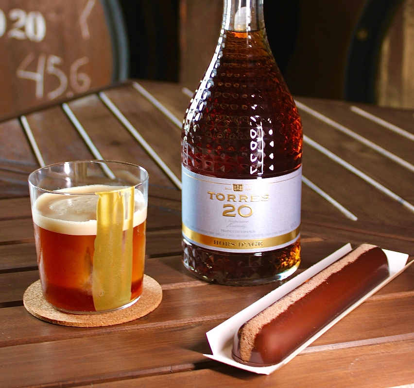 El Brandy Smoke, torró creatiu inspirat en el carajillo de L'Atelier Barcelona