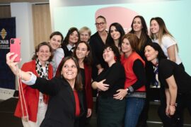 Acto de presentación de Dones en Joc. © Gerard Franco