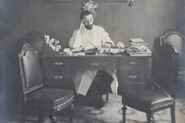 Emilio Tiffon en su despacho