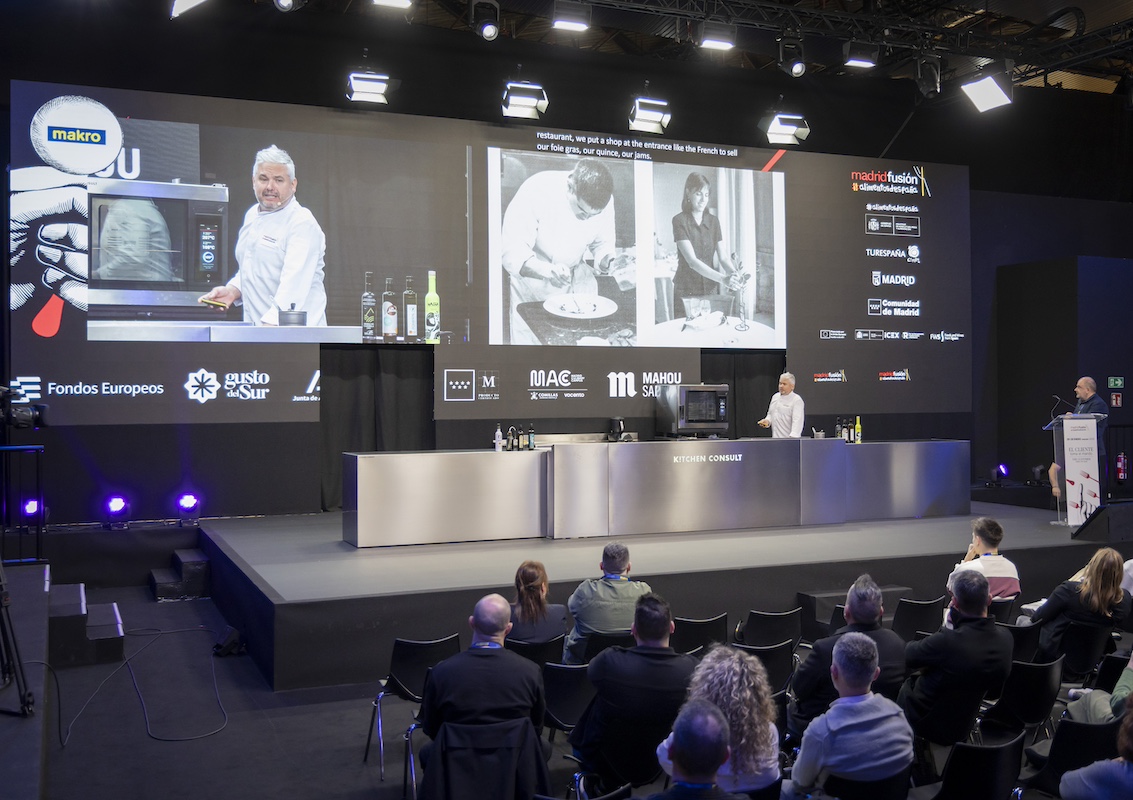Nandu Jubany posa el client al centre de la restauració