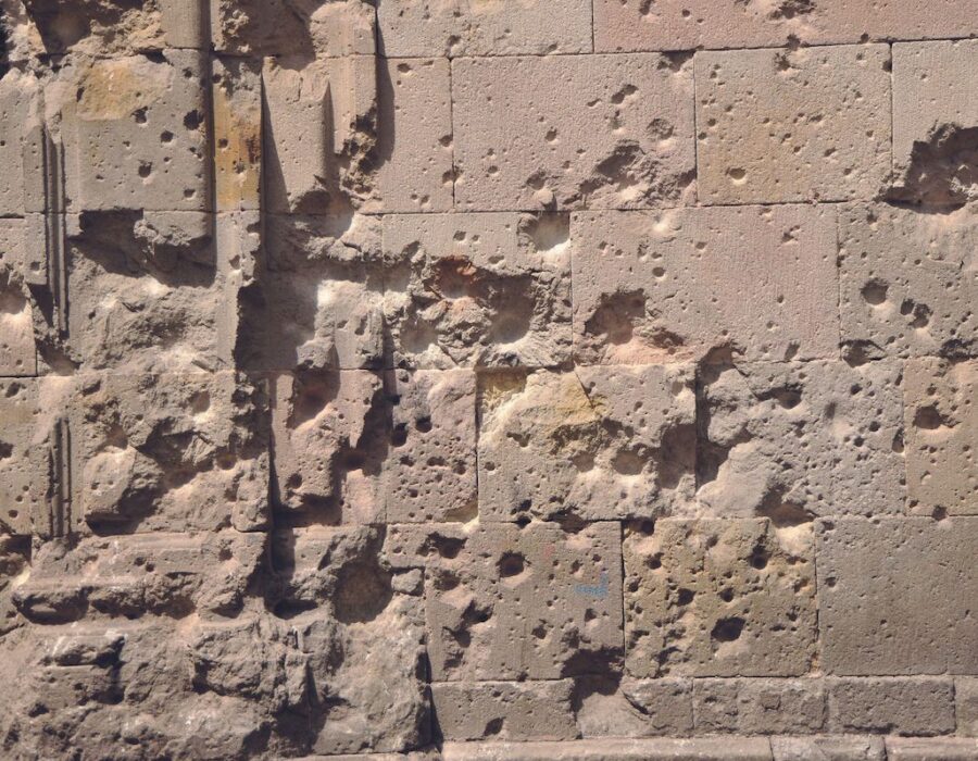 Detalls de la façana de Sant Felip Neri. © Antonio Lajusticia