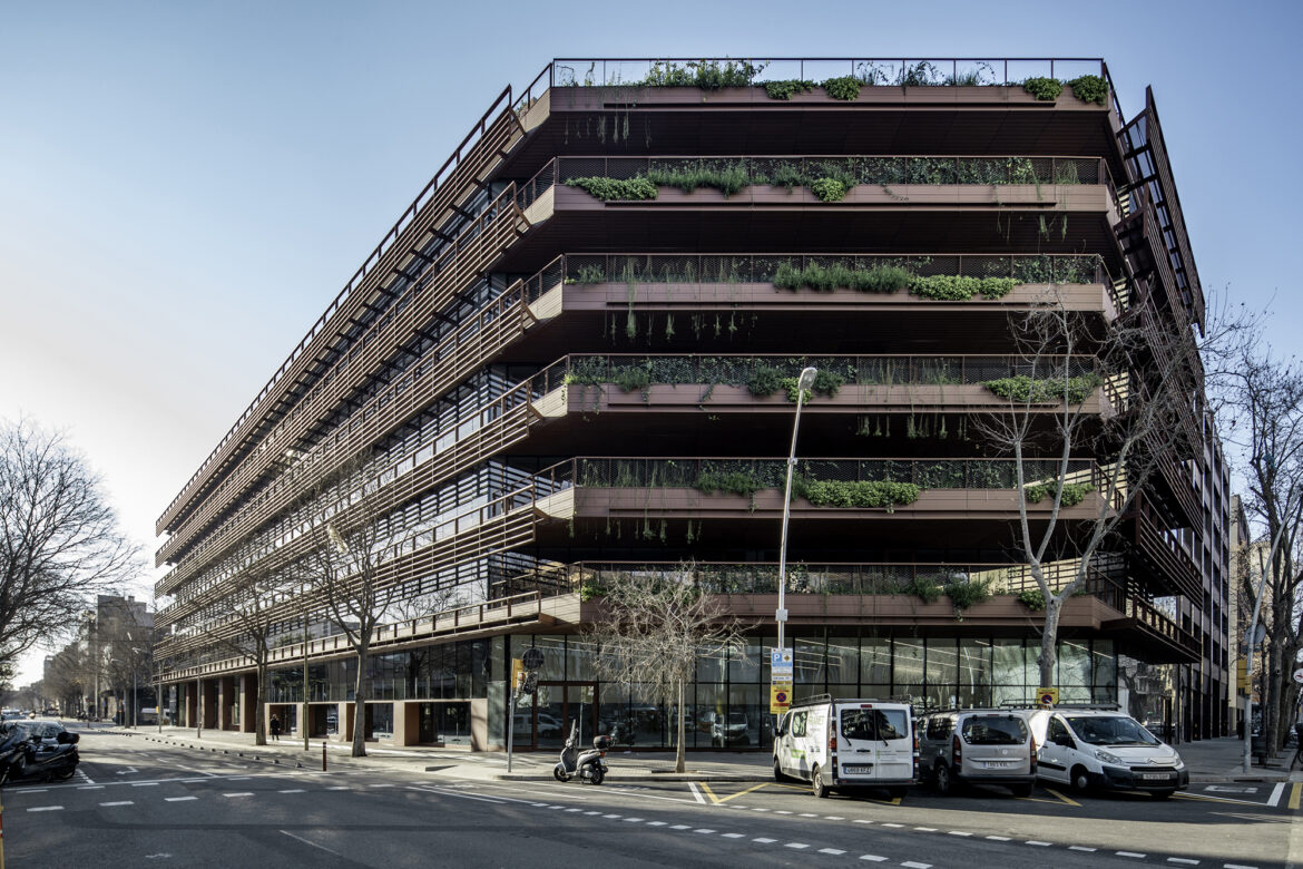 Edificio de Álaba 111 por Antonio Navarro-Wijkmark