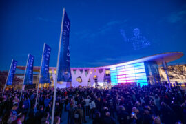 L'espectacle de final de festa de l'Integrated Systems Europe amb drons.