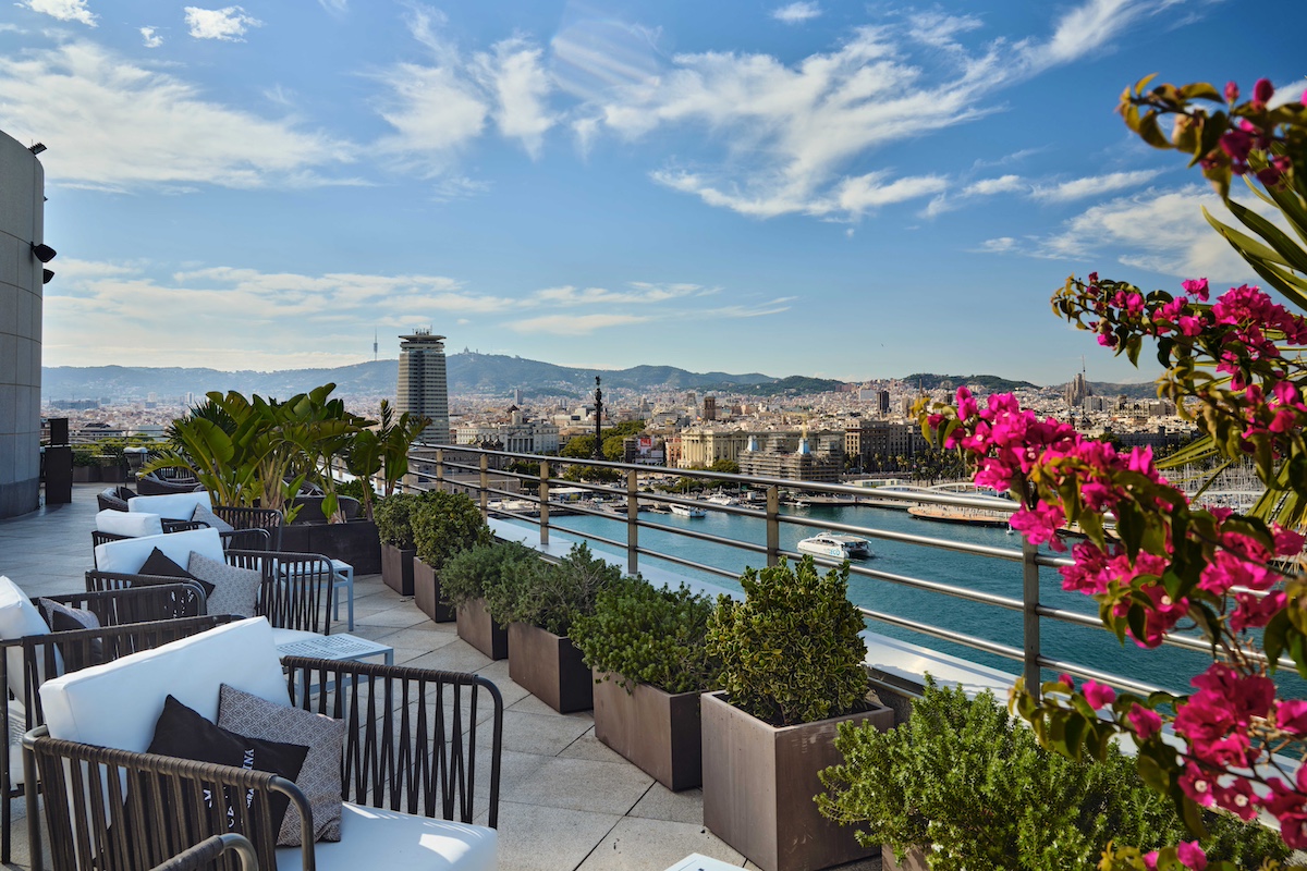 La Dársena del Comercio del Puerto de Barcelona desde el terrado del Grand Marina (Eurostars)