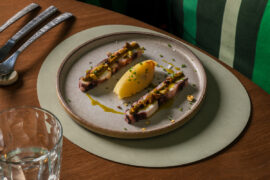 Entre motllures modernistes i jardí interior, Windsor ofereix un dels escenaris més elegants del Quadrat d’Or