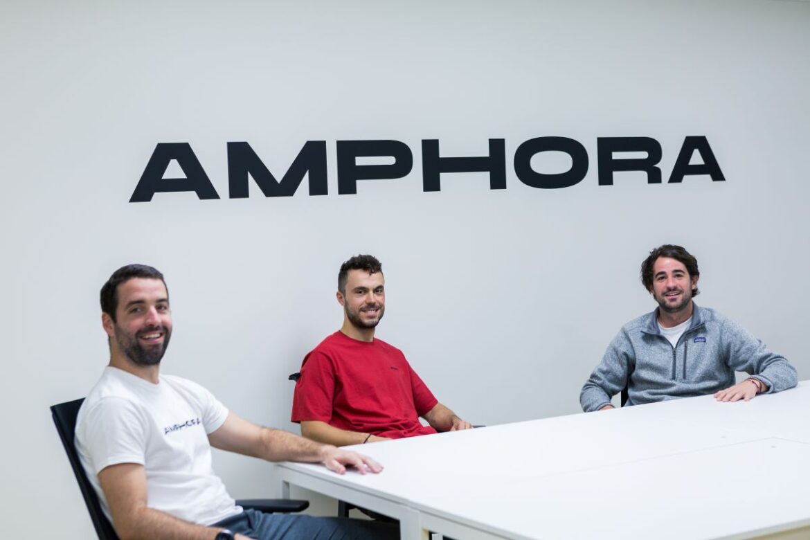 Joan Tresserras, Joaquim Sant i Adrià Cortés, fundadors d’Amphora Logistics.