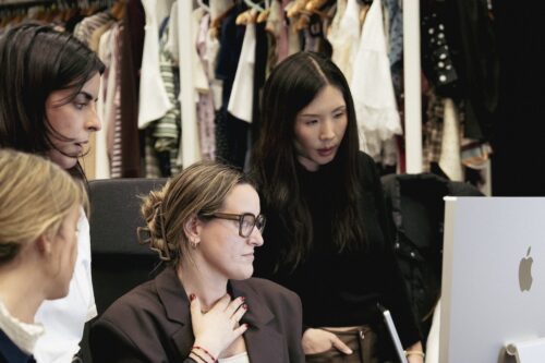 Treballadores a la nova oficina de Shein a Barcelona. © Shein