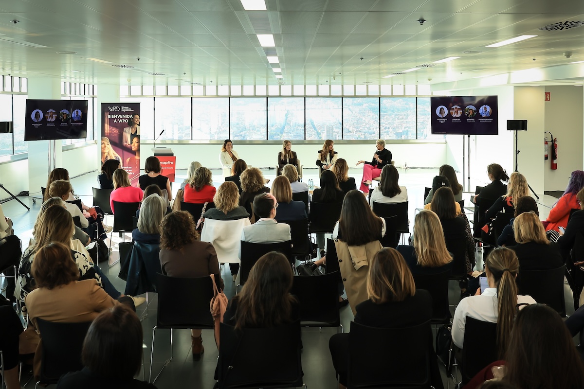 Un centenar de mujeres han asistido a la presentación del chapter de WPO en Barcelona.