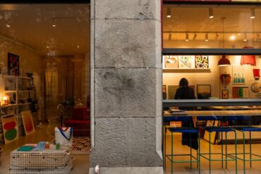 Botigues de Barcelona. © Lucas Amillano