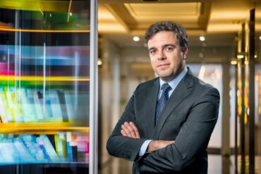 Jorge Azagra, Abogado en Uría Menéndez