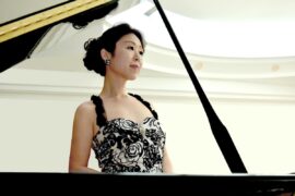 La pianista japonesa Yoko Suzuki, organista de la Sagrada Familia.