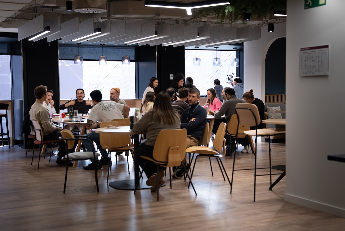 Trabajadores en las oficinas de Biorce,