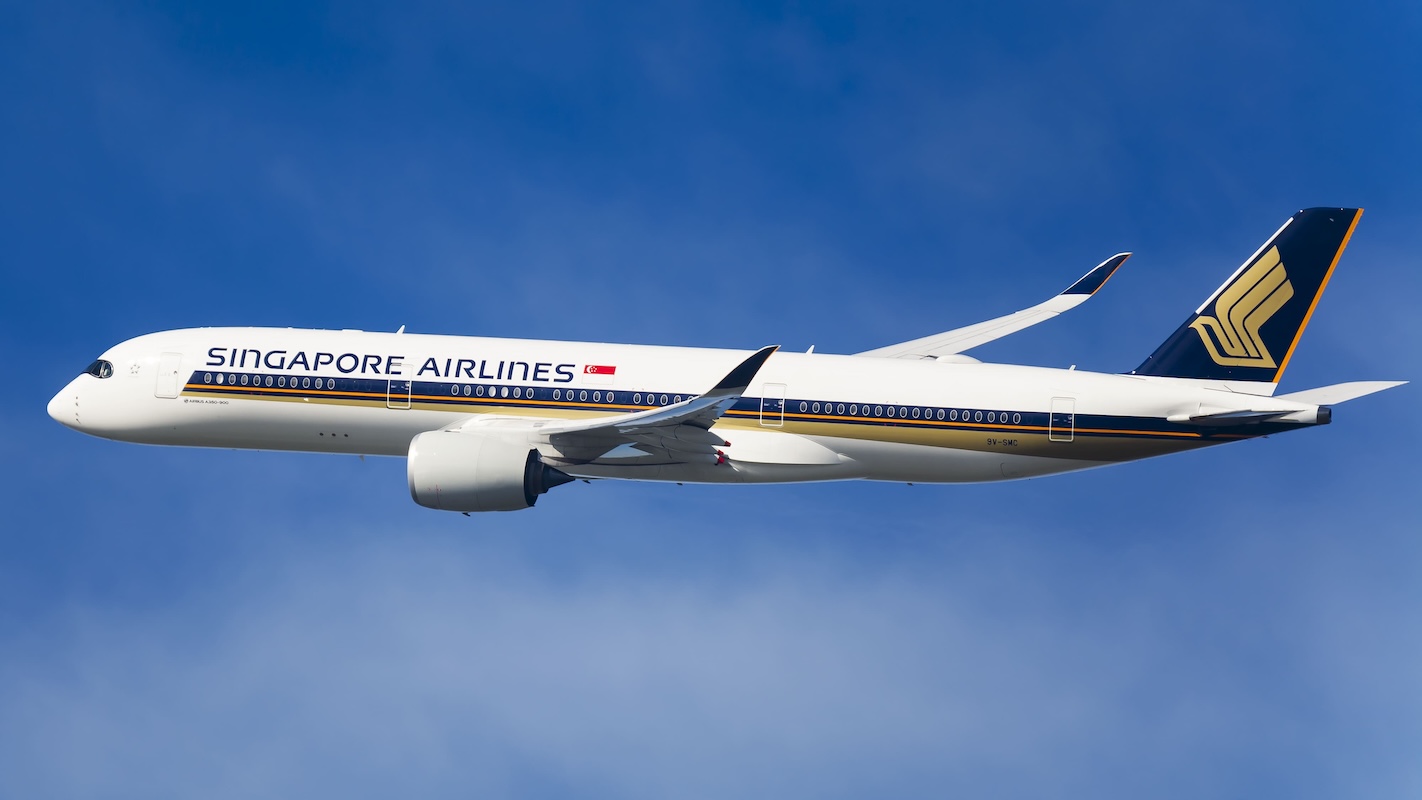 Avión de Signapore Airlines en pleno vuelo. 